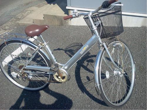 自転車7000円　坂道も安心６段変速　買物や通勤に