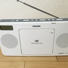 【取引終了】　美品　東芝ＣＤラジオカセット（カラー；ホワイト）