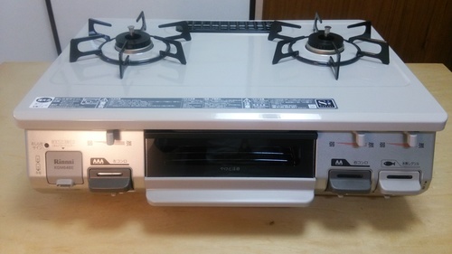 【サイズ間違い購入の為美品】Rinnaiガスコンロ2口グリル付　都市ガス用（交渉成立）