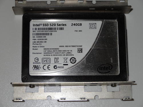 【決まりました】 SSD Intel 520 Series SSDSC2CW240A3K5 240GB 完動品