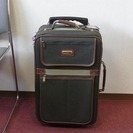 【Ｏ】グリーンのキャリーバッグ★清掃済み★スーツケース