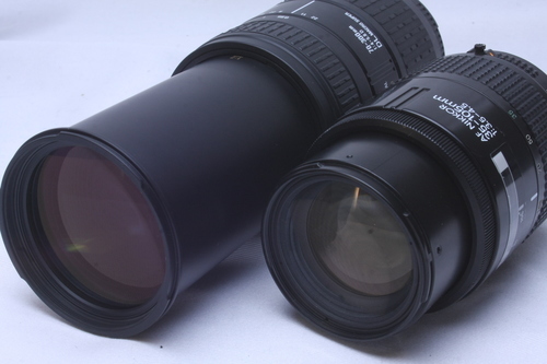 ニコン ニコンDシリーズ D5000 ダブルズームキット デジタル一眼レフ