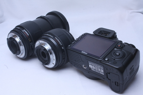 Nikon D3100 Wレンズキット Nikon D3100 レンズ・ストラップ・ダブル