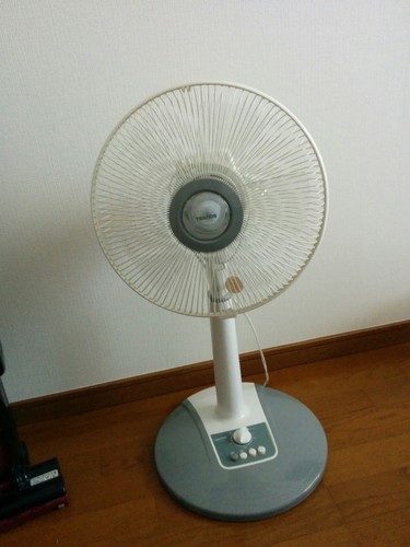 【締め切り間近】シンプルな扇風機