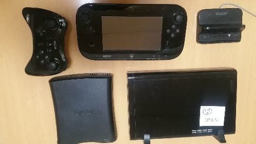 【中古】WiiUとHDDとソフト
