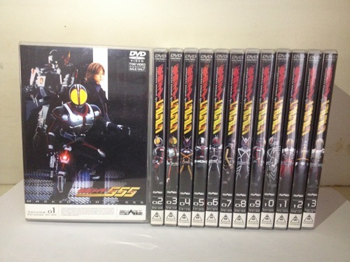 【売ります】仮面ライダー555（ファイズ）　全13巻セット