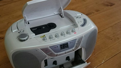 アズマ 製 Am Fm ステレオ Cdラジカセ Pcd939 W 取説付き ダイスケ 小岩の家電の中古あげます 譲ります ジモティーで不用品の処分 アズマ 製 Am Fm ステレオ Cdラジカセ Pcd939 W 取説付き ダイスケ 小岩の家電の中古あげます 譲ります ジモティーで不用品の処分
