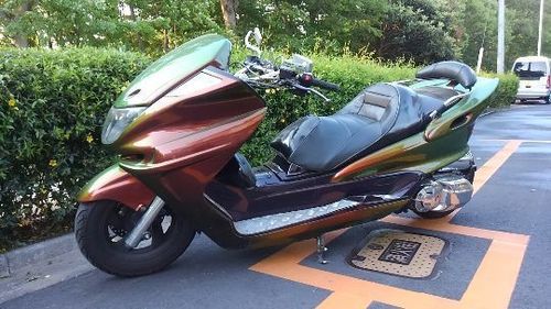埼玉新座市より、マジェロンスイ、ローダウン、オーディオカスタム車！！