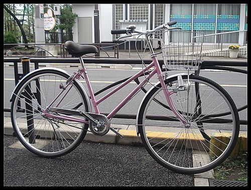 ★リサイクル(再生)自転車・中古自転車・ほぼ新品同様・シティサイクル・27インチ・ピンク