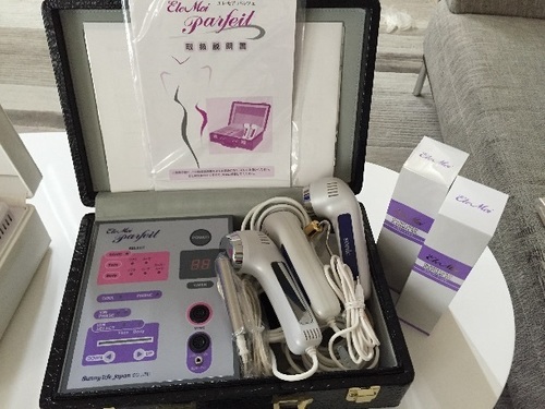 超音波・低周波・イオン導入 クール機能美顔器 エレモアパルフェ(家庭用多