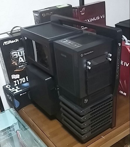 水冷　8コア16スレッド　メモリー18GB　M.2 SSD256GB　HDD2TB　Win10
