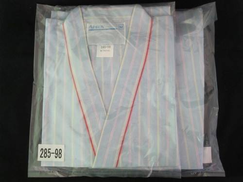 新品！全４着。施術衣 患者衣 パジャマ 甚平型 上下セット L/Mサイズ