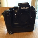 名機 Nikon F4 使用できます。