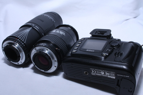 完売 極少ショット7818回☆ 極上品 Nikon ニコン D70 Wレンズセット