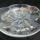 【ガラス大皿】直径約27cm◆葉模様◆盛皿◆深皿◆リーフ 