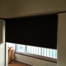 ロールスクリーン式 ブラインドカーテン 180cm幅 黒