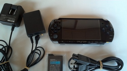 PSP3000　ブラック　バッテリー2個付き