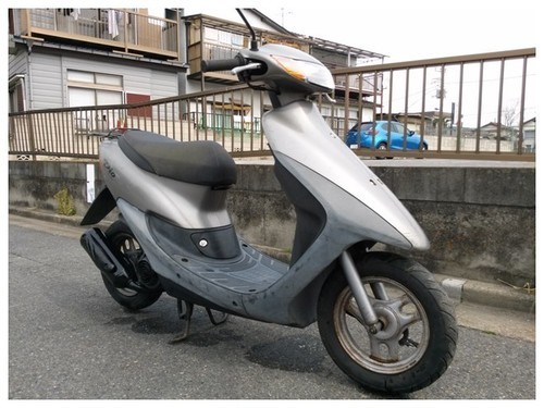ご成約ありがとうございます。 NO.50 ライブディオ (DIO) 2サイクルエンジン ☆彡