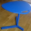 ※交渉中　【IKEA】おしゃれなサイドテーブル☆青【無料】