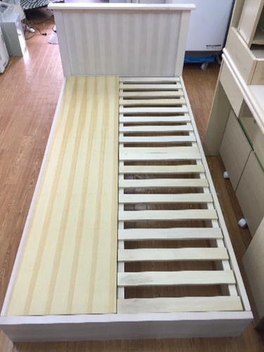 木製シングルベッド 売ります！ (更新)