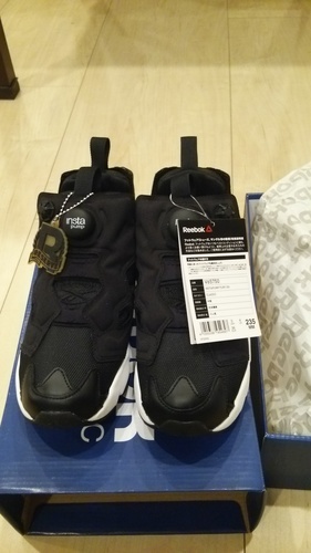 Reebok リーボック インスタポンプフューリー 23.5 箱付き 黒 新品 未使用