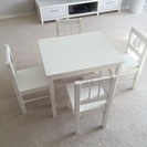 IKEA 子供用机と椅子セット