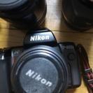 （取引終了）Nikonフィルム一眼レフ　F801S　望遠レンズ4つ