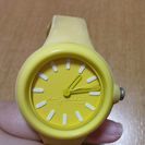 腕時計　黄色