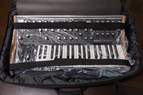 「新品」 Moog Sub 37 Tribute Edition + Moog ギグバッグ