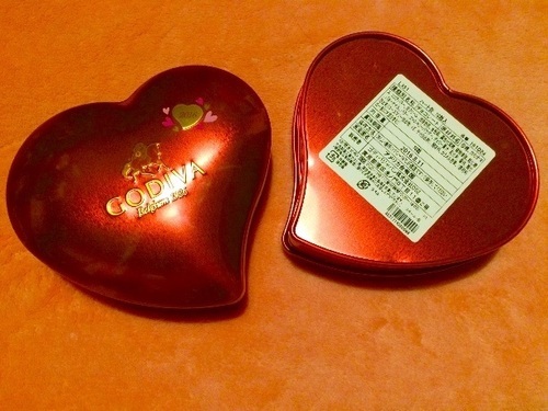 Godiva バレンタイン16 赤いハート缶 みなみ 中央の買いたい くださいの助け合い ジモティー