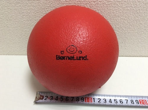 ぎゅっと握れて痛くない ボーネルンド しわくちゃボール赤レッド きんさん 新宿のキッズ用品 幼児教育 の中古あげます 譲ります ジモティーで不用品の処分