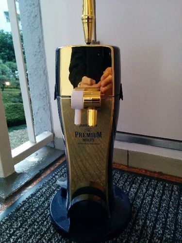 金のビアサーバー