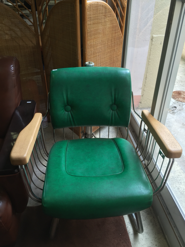 SOLDOUT 昭和レトロな美容院の椅子