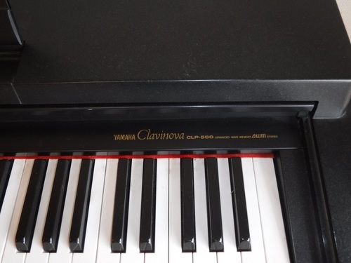 ヤマハ電子ピアノ グラビノーバ CLP-560 引き取り限定 | monsterdog.com.br