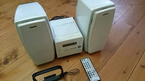 値下げ SONY CD/MD/TAPE/ラジオ コンポ CMT-A01MD 完動品 白