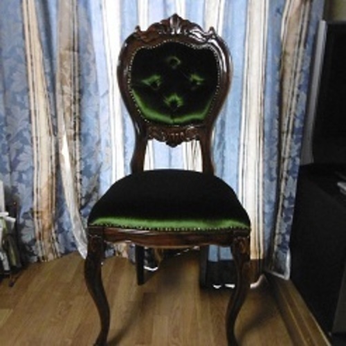 【終了】 イタリー製のグリーンベルベッドの椅子　美品