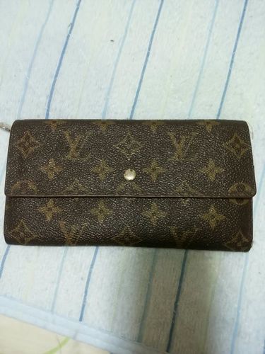LOUIS VUITTON財布〔長財布〕値下げします。