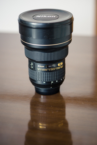 ニコン　14-24mm F2.8 レンズ