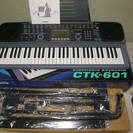 電子キーボード　カシオCTK６０１