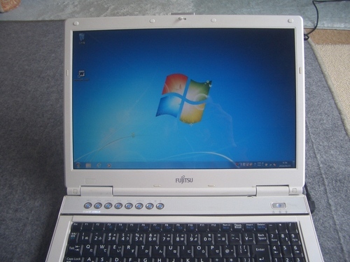 Windows10 ノートパソコン FMV-BIBLO NF/C70 すぐに使用できます