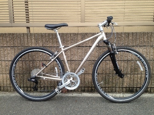 【販売済】【322】【整備済】GIANT　GLIDE　700×38C　3×8段変速　カギなし　ライトなし【19500円】