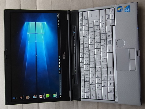 [取引終了]富士通ノートパソコン　S560/b　２台目　Core i5 メモリー4G　DVDmulti office2016