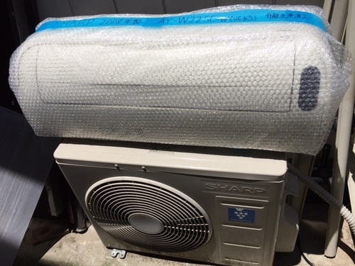 (お買い上げありがとうございました)　SHARP　６畳用　２００８年製、排気式お掃除エアコンです。