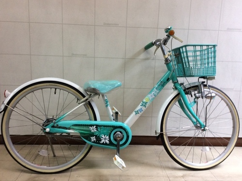 展示品 ブリヂストン女の子自転車  22インチ ( おまけ付き)