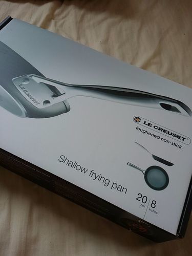 新品未使用☆ル・クルーゼ☆フライパン