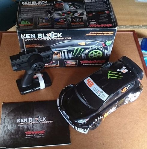 Traxxas e revo 1/16 ボディタイヤ未使用 ken block