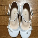 フォーマル靴 白 ２２cm 美品