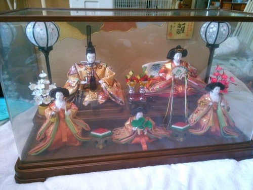 ひな人形