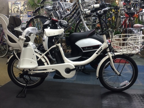ブリヂストン電動自転車　ビッケ2ｅ　リアチャイルドシ－ト付　ホワイト