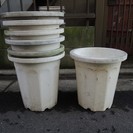プラスチック 植木鉢 高さ33㎝ 上部外径32㎝ 3個(バラ可)